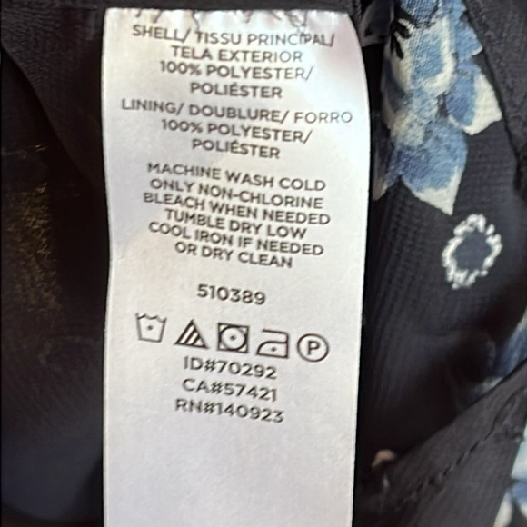 LOFT Dark Blue Floral Blouse - Picture 8 of 9